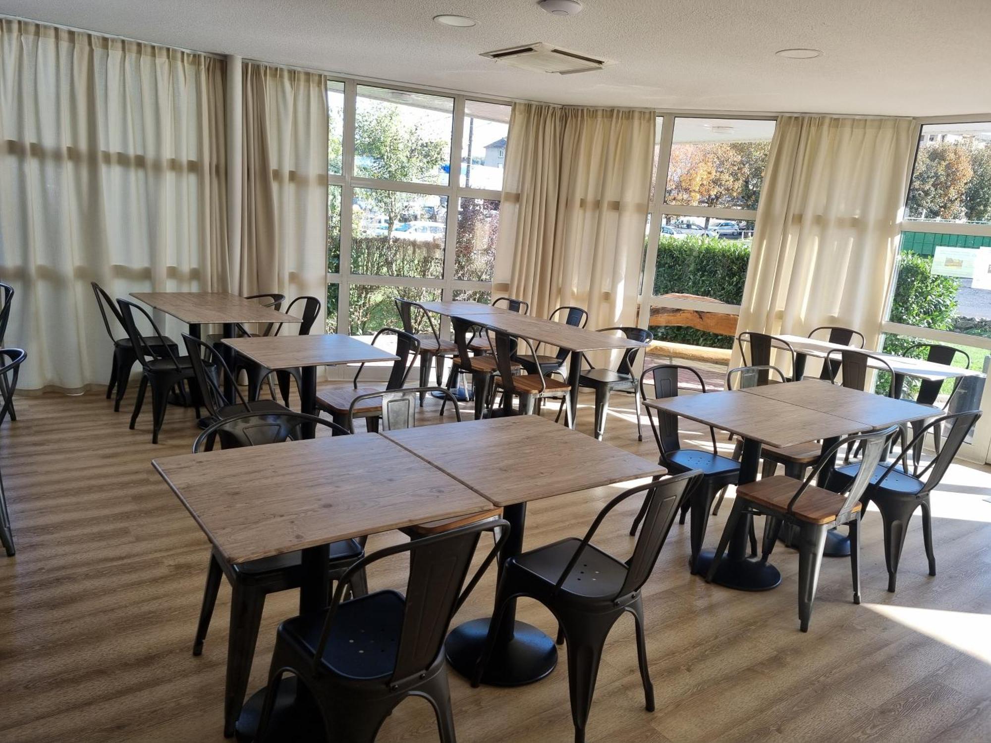 The Originals Access, Hotel Le Lutea Riom-es-Montagnes ภายนอก รูปภาพ