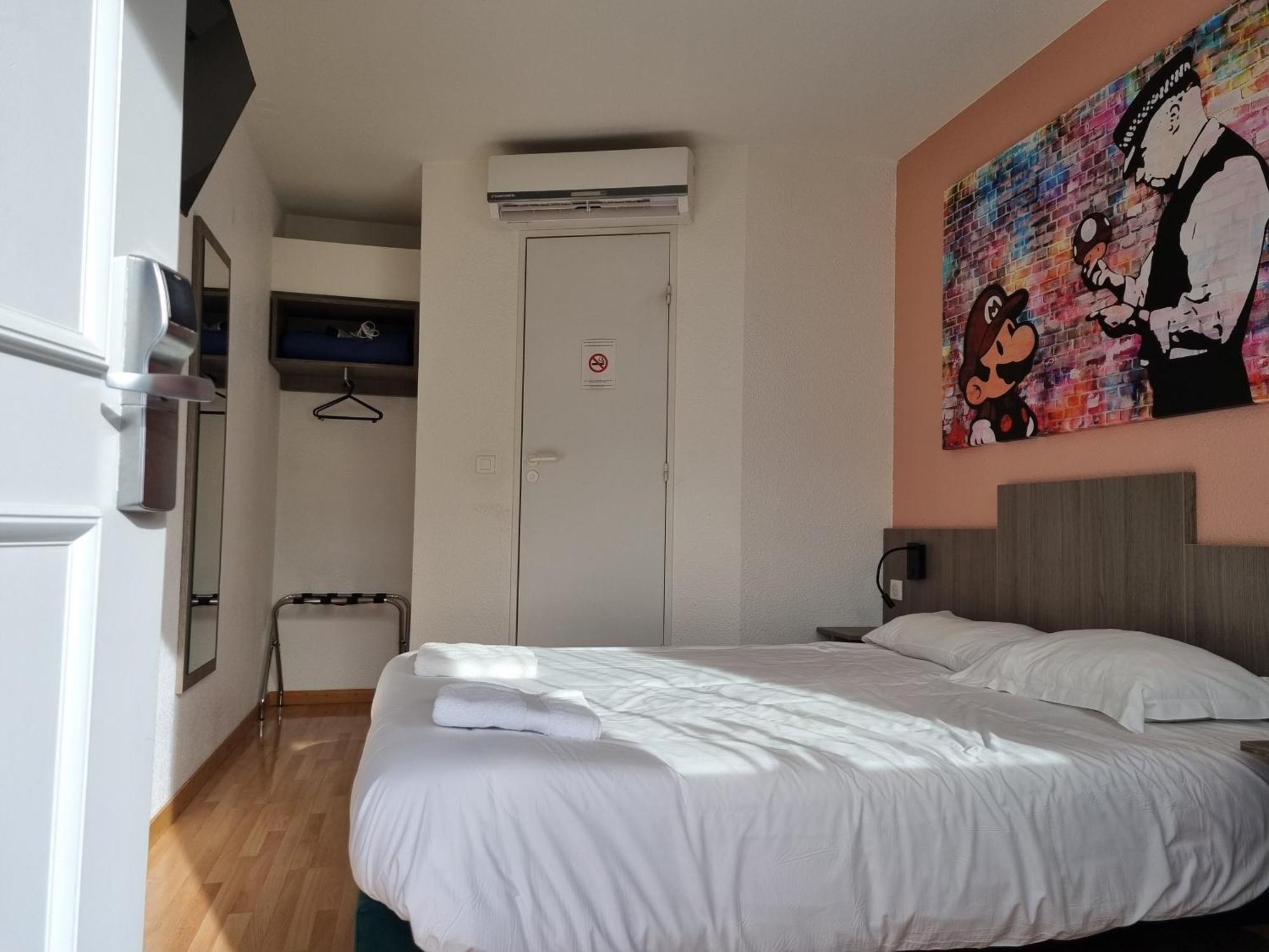 The Originals Access, Hotel Le Lutea Riom-es-Montagnes ภายนอก รูปภาพ